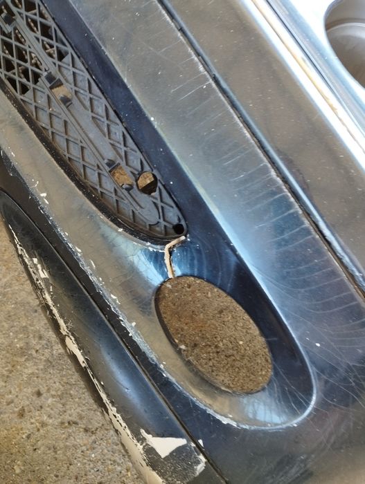 Предна броня за Мерцедес С-клас,w203