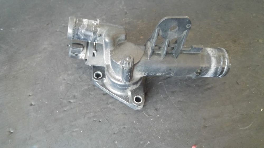 Termostat 1.5 dci k9k renault clio 4 kangoo megane 3 laguna 3 dacia duster megane 2 558751