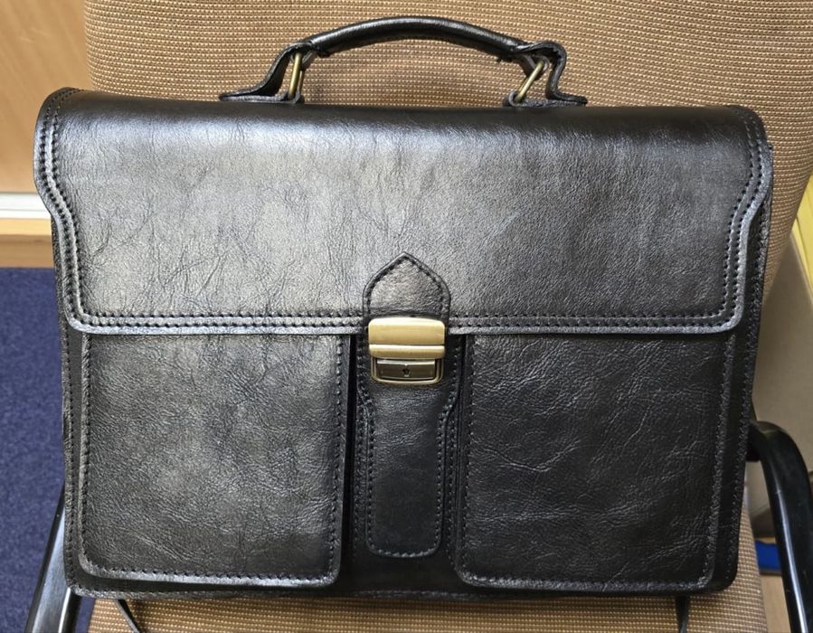 Servieta din piele naturala Diamanti