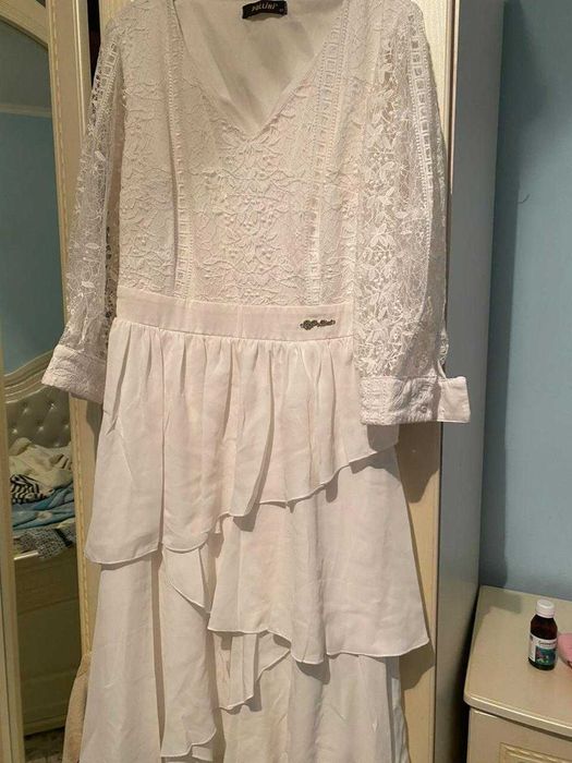 Платья -отличное состояние.