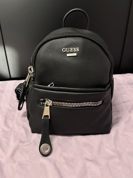 Ghiozdanel dama Guess
