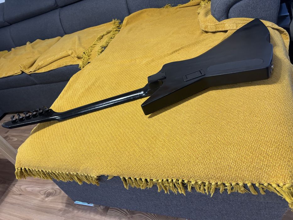 Chitara electrica custom Explorer