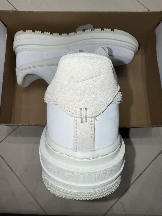 Nike Air Force 1 Luxe “Triple White” - размер 44, 47, 47.5