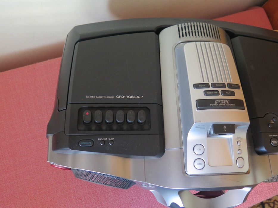 Sony CFD-RG880CP "Xplod" AM/FM Radio CD/USB/MP3/Cassette Player
