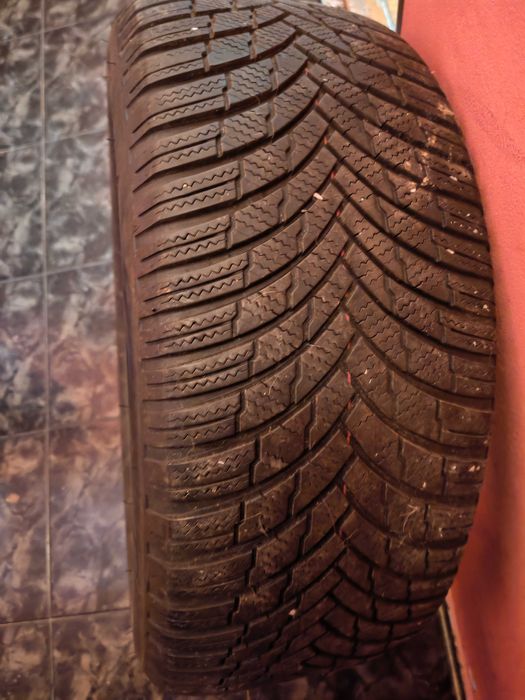 Зимни гуми Firestone 225 55 16