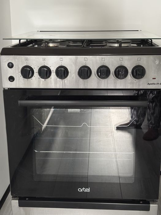 Продам газовую плиту бу в рабочем состояний