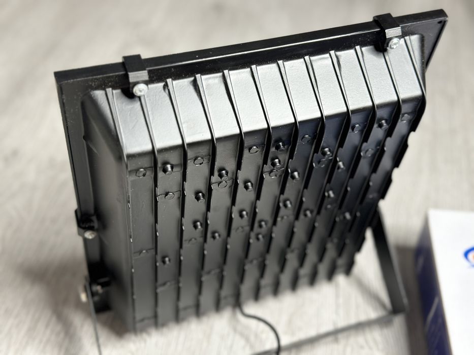 Proiector LED SMD Alb Rece IP66 120W Clesti Auto 12V Pescuit Camping