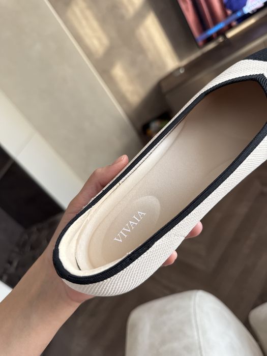 Продам новые балетки Vivaia