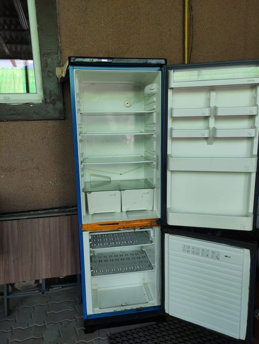 Срочно продам холодильник