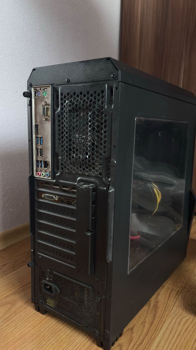 Гейминг компютър RX 580 / Ryzen / 16GB RAM