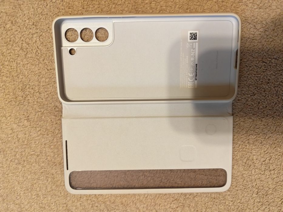 Чехлы на samsung S21