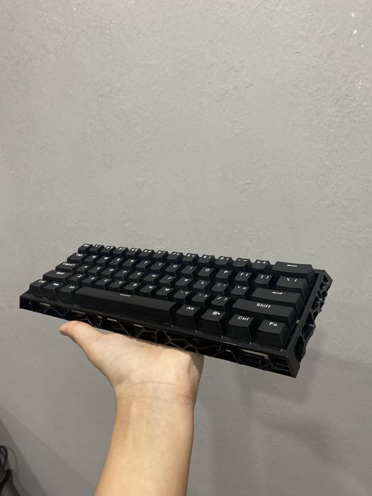 Продам клавиатуру