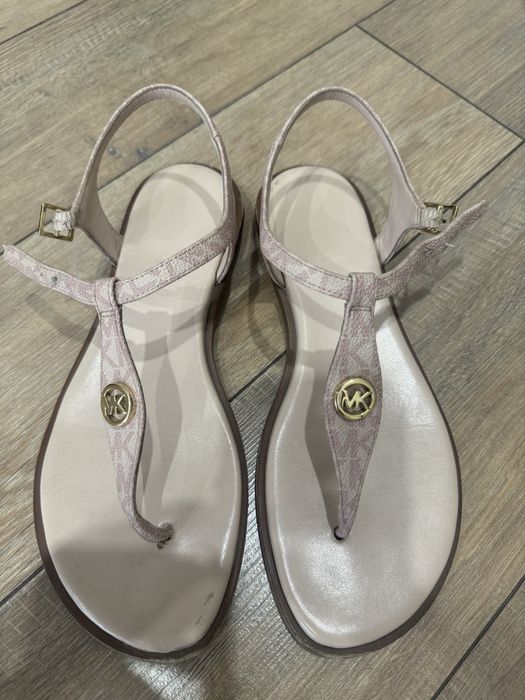 Сандали МК оригинал