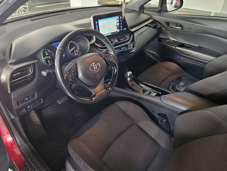 2017 Toyota C-HR 1.8 hibrid, full LED / Rate