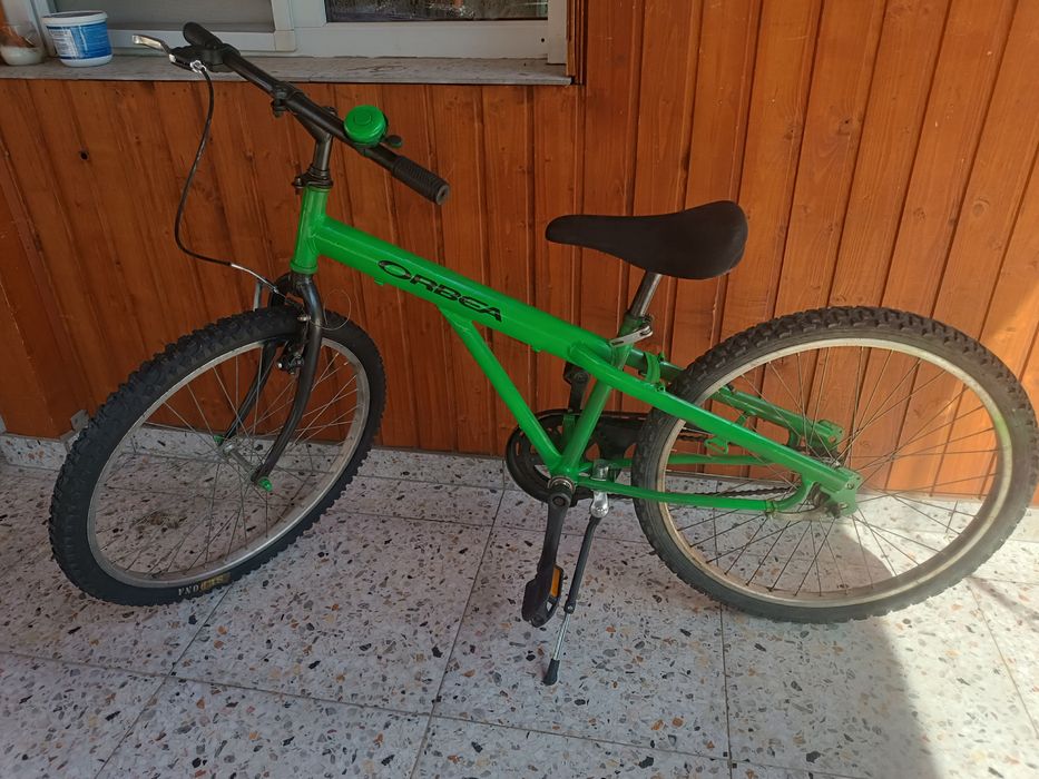 Bicicleta cu roti de 24'