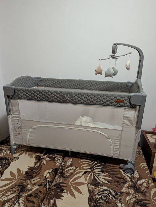 Преносима кошара на 2 нива , с падаща преграда