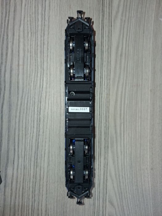 Locomotiva electrica piko connex 

Lumini in funcție de direcția de me