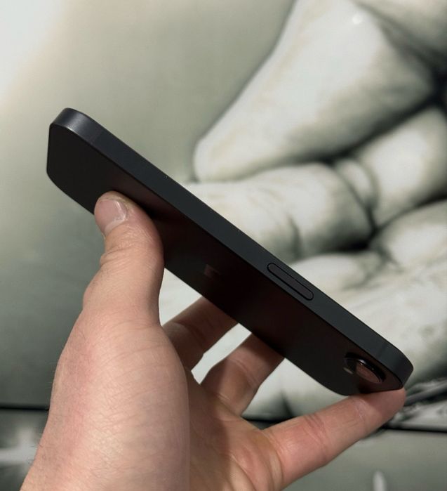 iPhone 16 E  NOU  Garantie