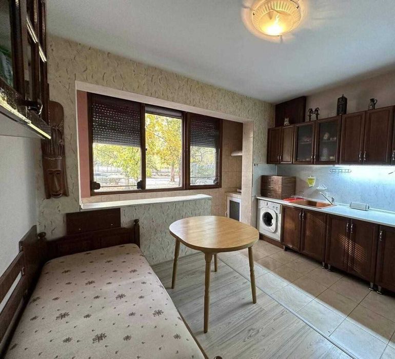 Продава се Тристаен апартамент в Пловдив, Младежки Хълм - 102 кв.м за 1765 €/кв.м - Снимка #6