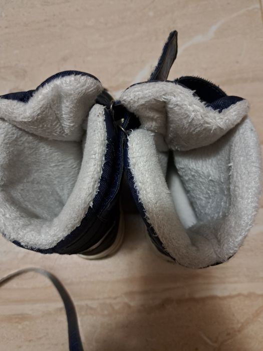 Детски ботушки  .