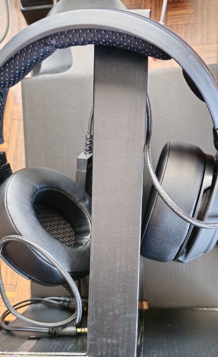чисто новиГеймърски слушалки от Германия