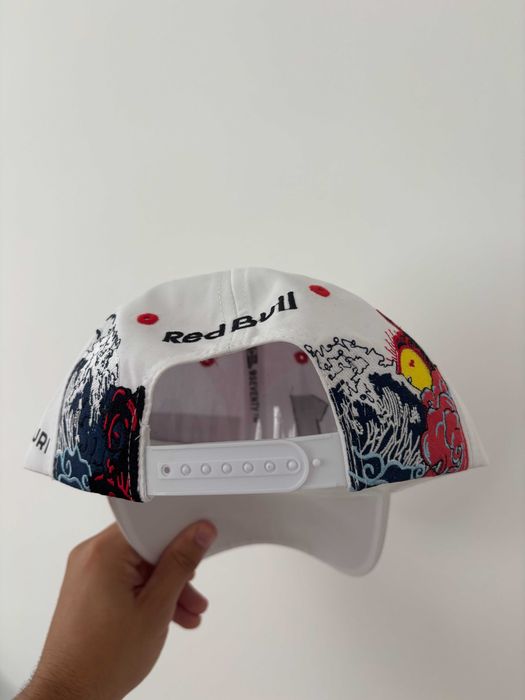 Шапка с козирка Red Bull Racing Max Verstappen #1 F1 Formula 1 бяла чисто нова