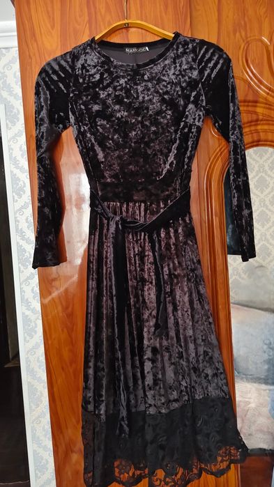 Платья каждый по 4000 тыс