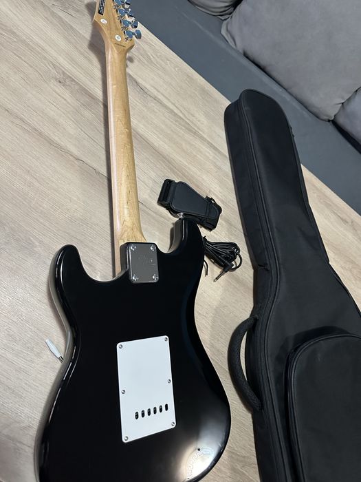 Нова Електрическа китара ЕКО S300