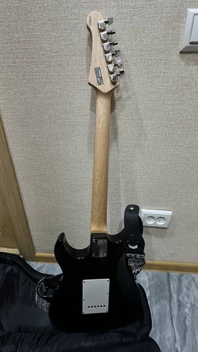 Электрогитара Yamaha Pac112j