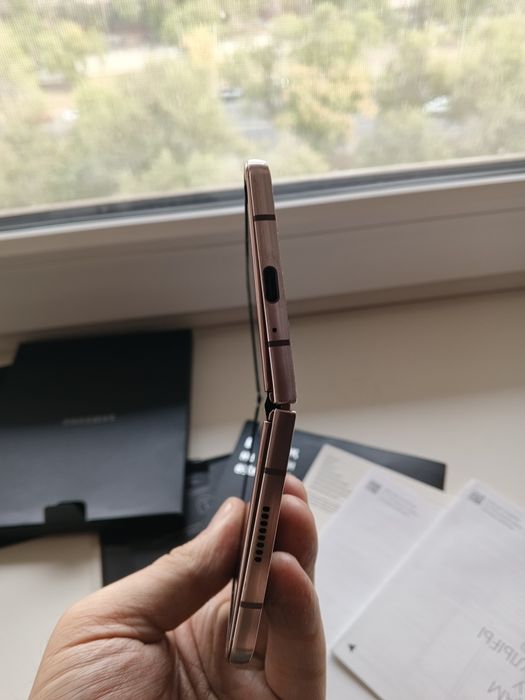 Samsung galaxy z fold 2