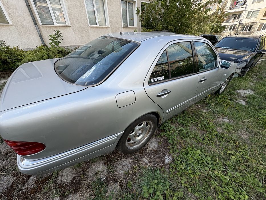 Мерцедес Е w210 300тд на части