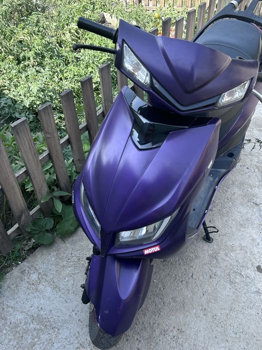 Продам м8 2 поколения