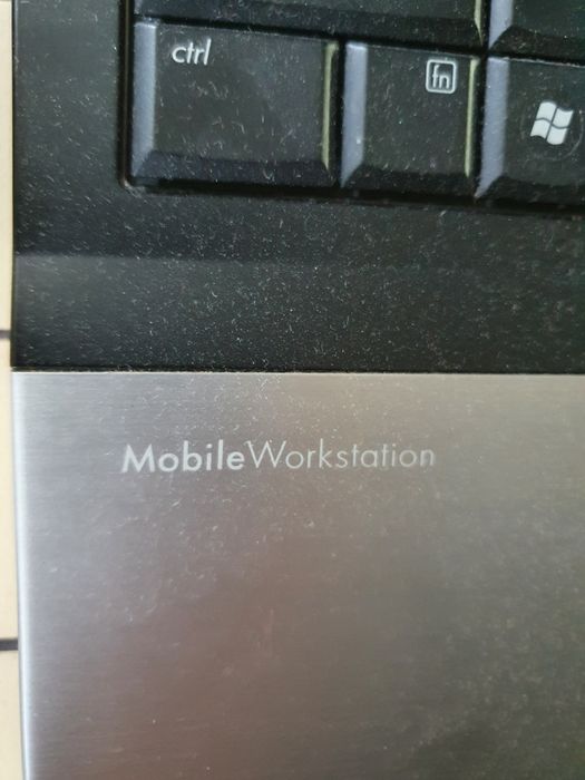 Лаптоп HP с Windows 7