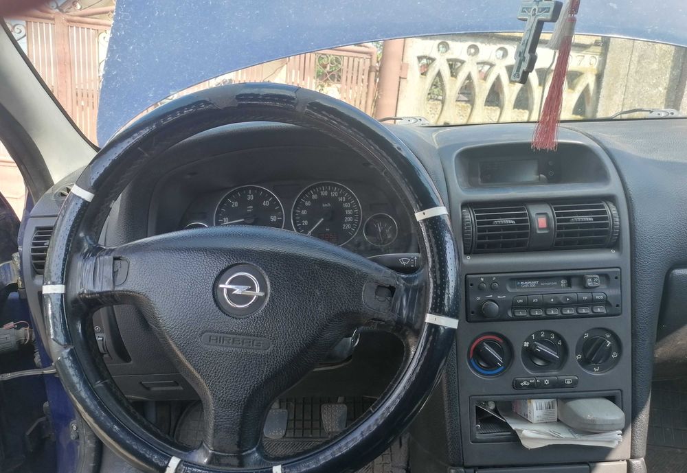 Opel astra caravan 2.0DTI
