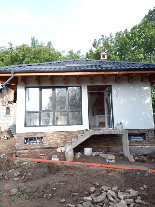 Constructii case,garduri