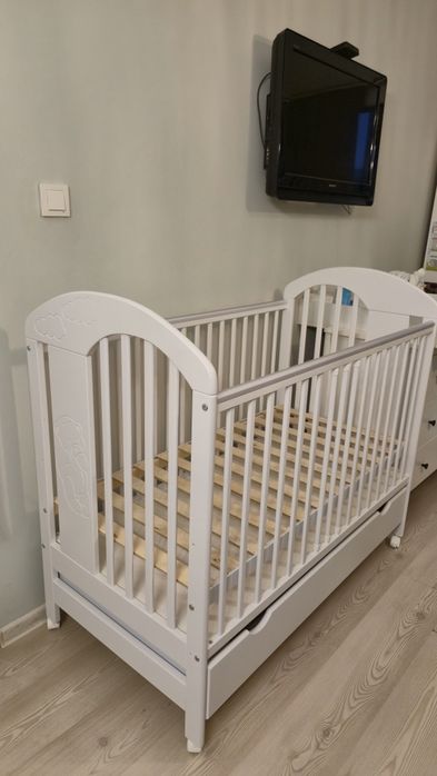 Нова дървена бяла кошара 60/120 см.