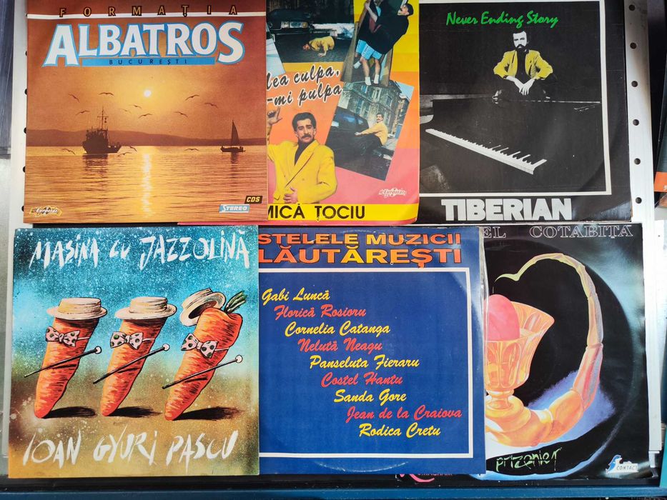 Vând viniluri rare