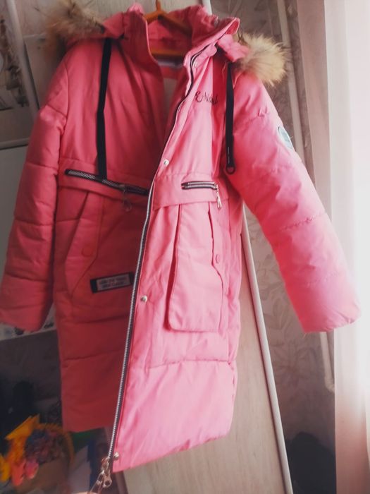 Продаю деткий пуховик