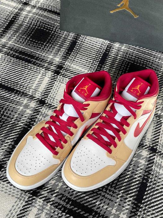 Кроссовки: AIR Jordan