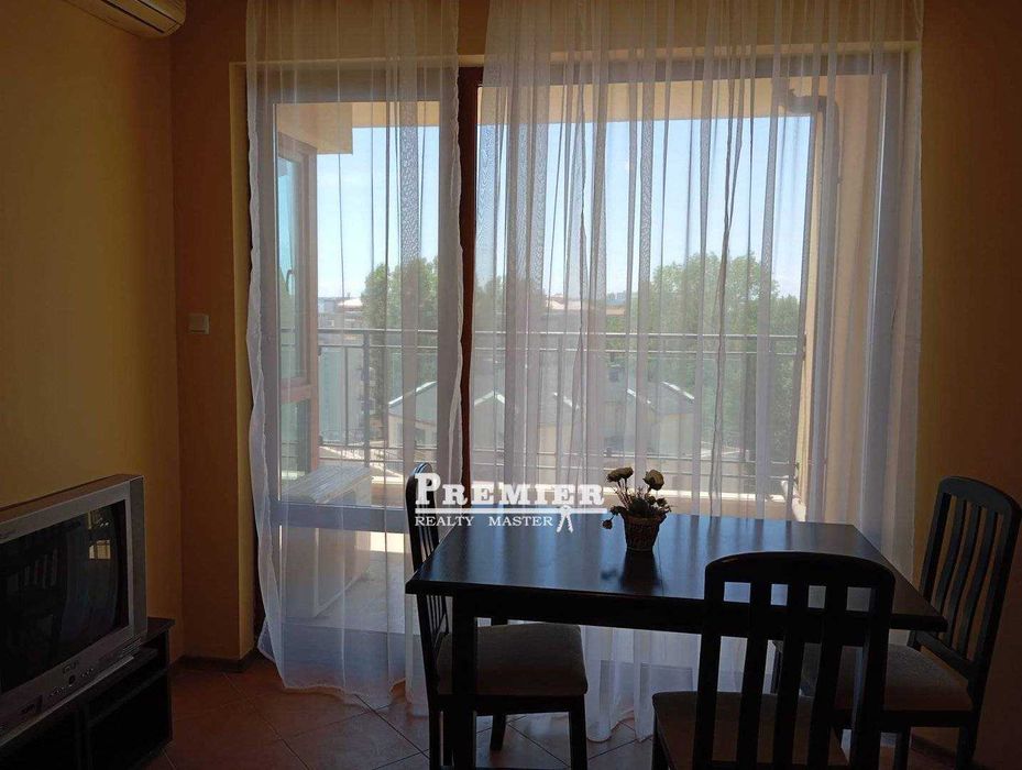 Продава се Тристаен апартамент в к.к. Слънчев бряг - 175 кв.м за 769 €/кв.м - Снимка #2