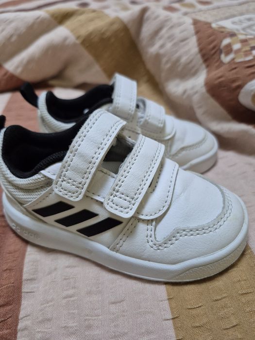 Детски маратонки  Adidas  21 номер