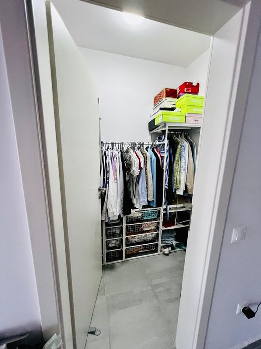 Studio cu terasa generoasa de vanzare