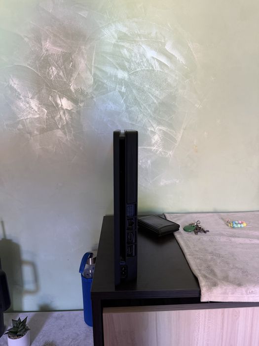 PlayStation 4 Slim