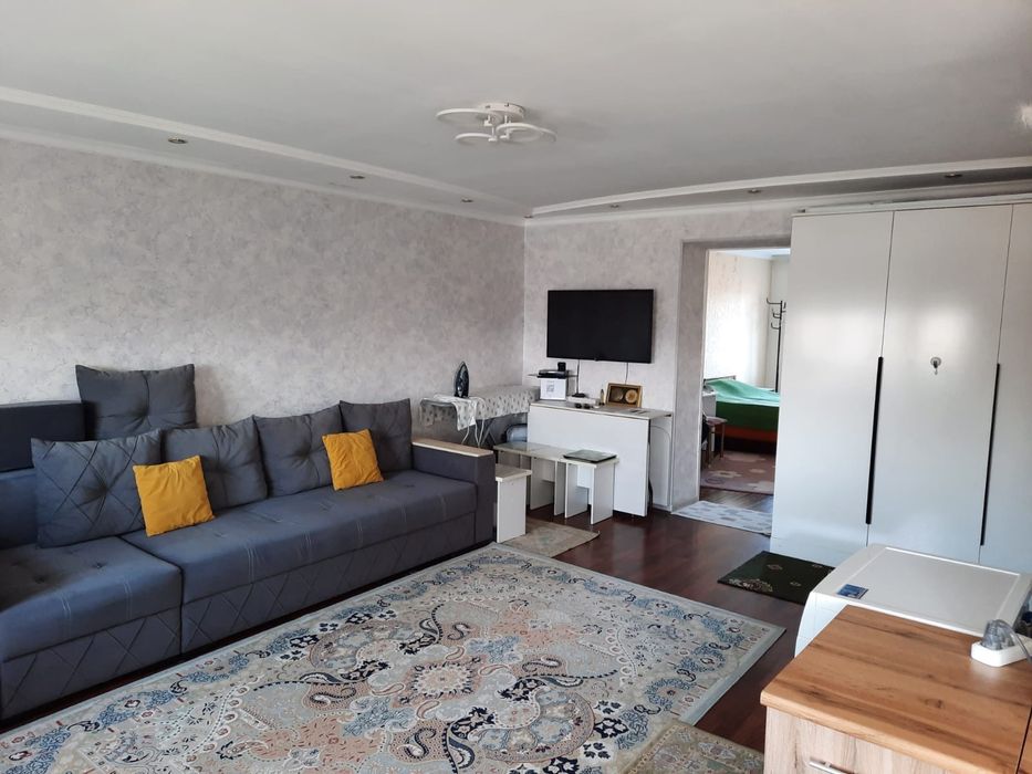 Срочно продам 2-х комнату квартиру