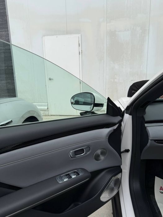 Changan neivo oq qora hamma rangidan bor