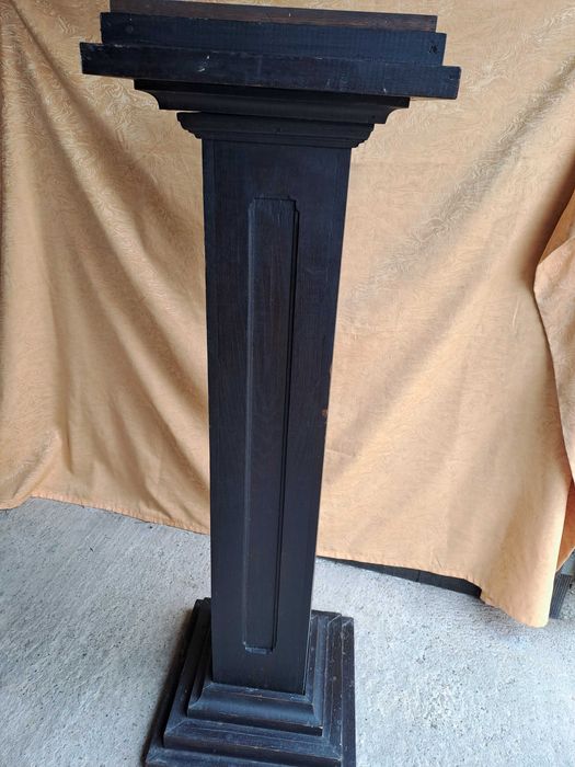 piedestal lemn 132 cm vechi