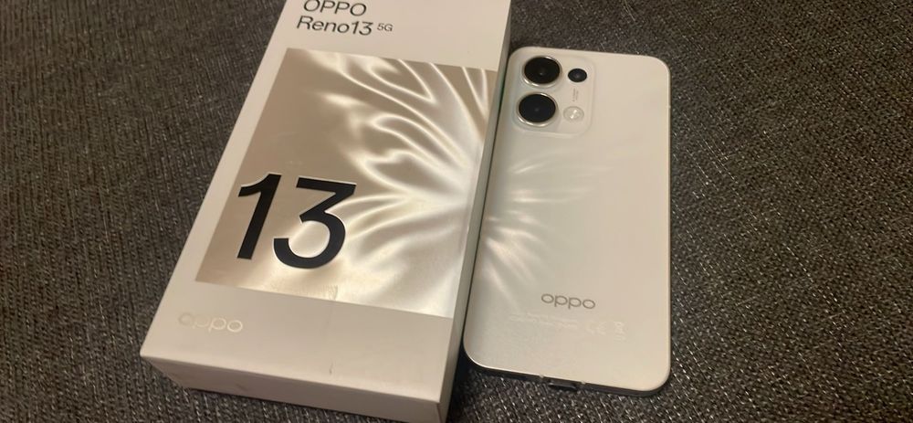 Oppo Reno 13 5G Alb 12 cu 256GB