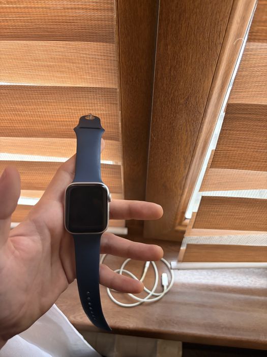 Продеатся apple watch se2 44мм