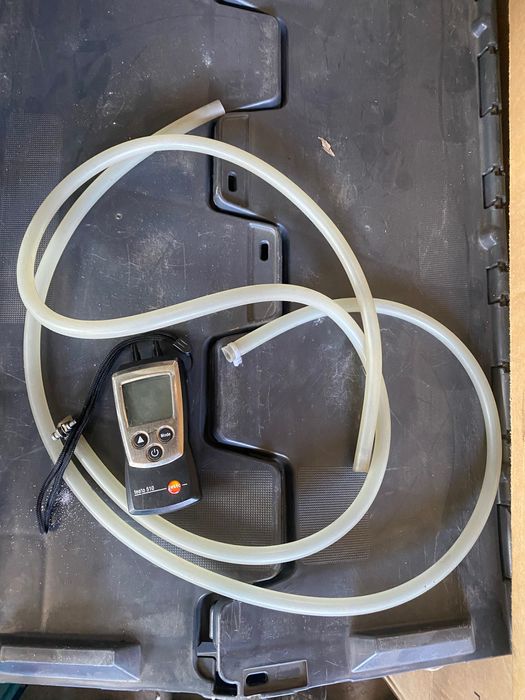 Încărcătoare acumulatori bosch 18 v