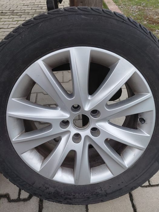 Anvelope diferite dimensiuni mai multe detalii in descriere